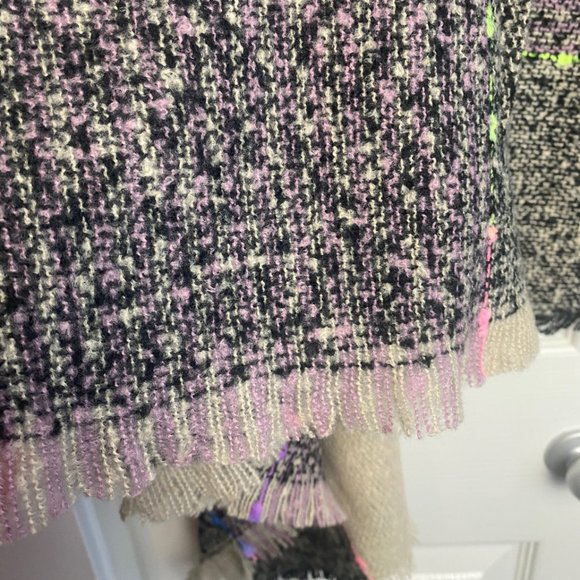 NWT Just Cozy Blanket Scarf with Fringe - Picture 5 of 6